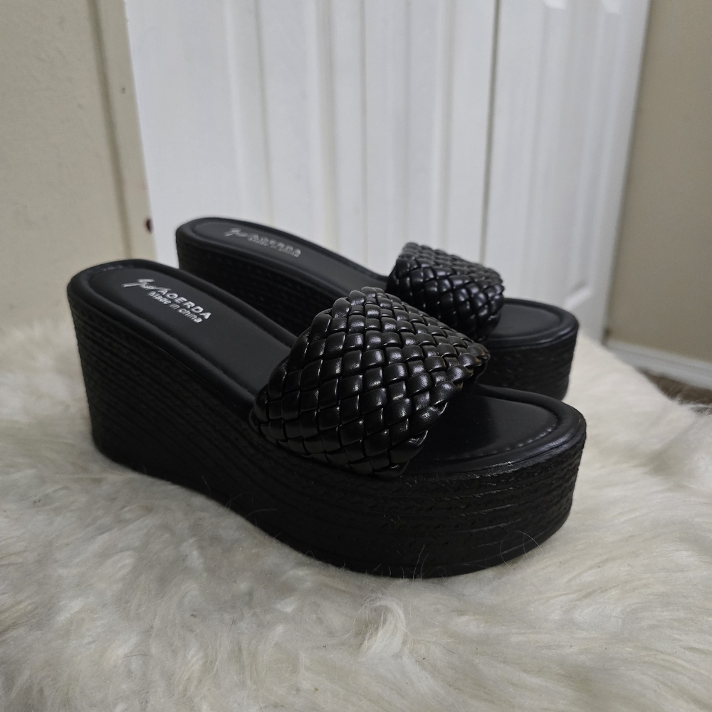 NWOB Black Slip On Platform Wedge Sandals Size 8.5